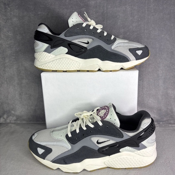 🔥🔥🔥Nike Air Huarache Runner Light Smoke Grey Gum Size: 12🔥🔥🔥 - Picture 1 of 10